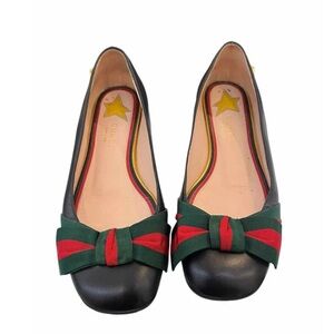 Gucci Black Flats with Green and Red Bow